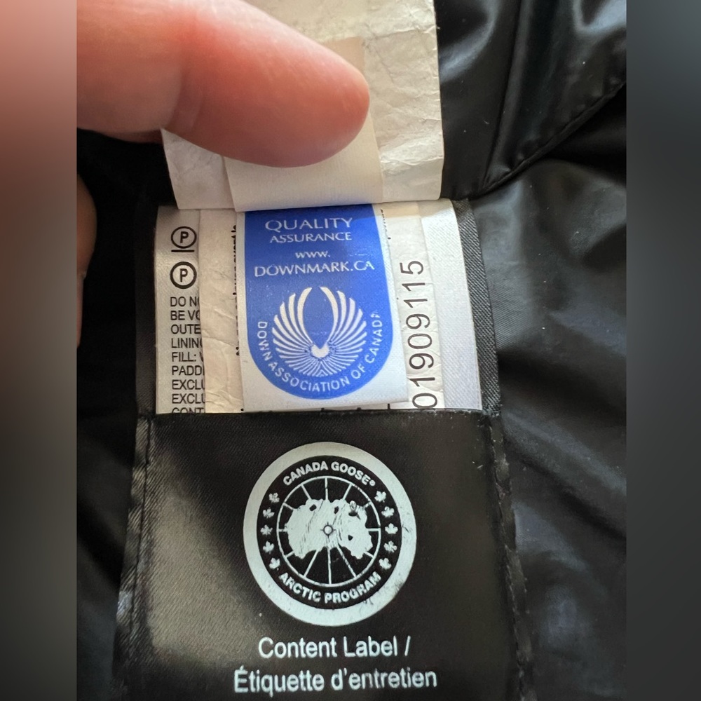 Canada Goose MacMillin Jacket - Picture 12 of 15